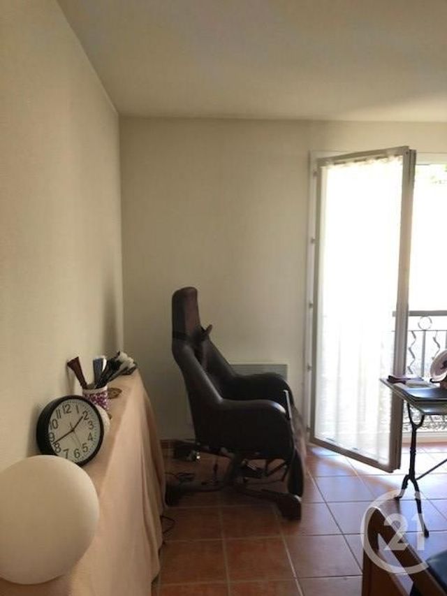 Studio à vendre - 1 pièce - 27.42 m2 - FORCALQUIER - 04 - PROVENCE-ALPES-COTE-D-AZUR - Century 21 Provence Immobilier Studio à vendre - 1 pièce - 27.42 m2 - FORCALQUIER - 04 - PROVENCE-ALPES-COTE-D-AZUR - Century 21 Provence Immobilier