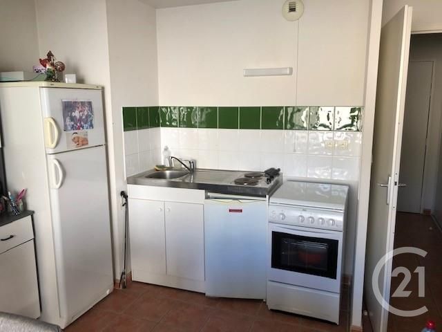 Studio à vendre - 1 pièce - 27.42 m2 - FORCALQUIER - 04 - PROVENCE-ALPES-COTE-D-AZUR - Century 21 Provence Immobilier Studio à vendre - 1 pièce - 27.42 m2 - FORCALQUIER - 04 - PROVENCE-ALPES-COTE-D-AZUR - Century 21 Provence Immobilier