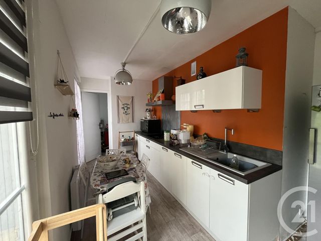 Appartement F3 à vendre - 3 pièces - 83.32 m2 - FORCALQUIER - 04 - PROVENCE-ALPES-COTE-D-AZUR - Century 21 Provence Immobilier