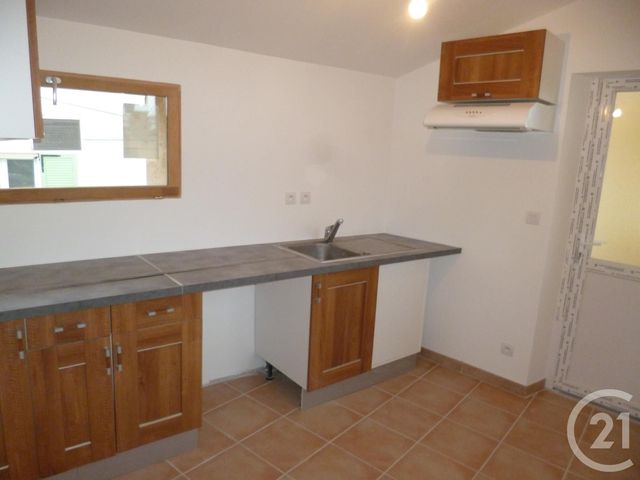 Afficher la photo en grand maison à louer - 3 pièces - 63.0 m2 - ST MICHEL L OBSERVATOIRE - 04 - PROVENCE-ALPES-COTE-D-AZUR - Century 21 Provence Immobilier