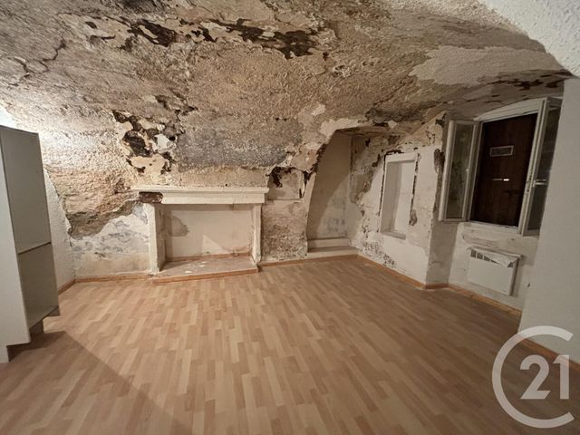 Appartement T3 à vendre - 3 pièces - 92.59 m2 - ST ETIENNE LES ORGUES - 04 - PROVENCE-ALPES-COTE-D-AZUR - Century 21 Provence Immobilier