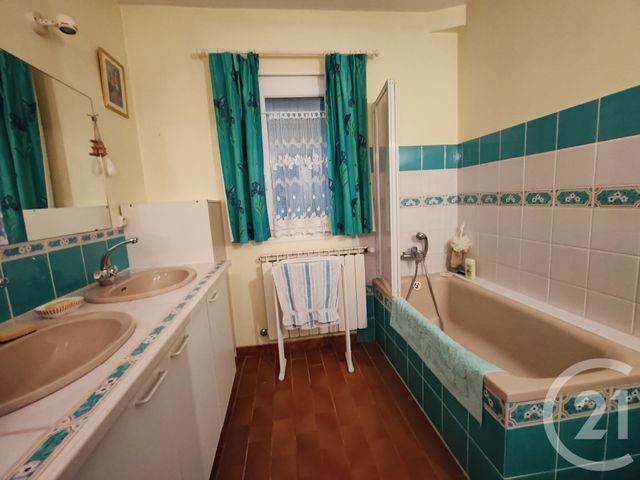 Afficher la photo en grand maison à vendre - 8 pièces - 244.24 m2 - ST MICHEL L OBSERVATOIRE - 04 - PROVENCE-ALPES-COTE-D-AZUR - Century 21 Provence Immobilier