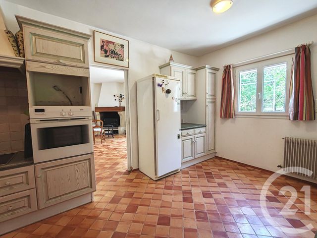Afficher la photo en grand maison à vendre - 8 pièces - 244.24 m2 - ST MICHEL L OBSERVATOIRE - 04 - PROVENCE-ALPES-COTE-D-AZUR - Century 21 Provence Immobilier
