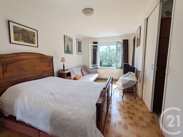 Afficher la photo en grand maison à vendre - 8 pièces - 244.24 m2 - ST MICHEL L OBSERVATOIRE - 04 - PROVENCE-ALPES-COTE-D-AZUR - Century 21 Provence Immobilier