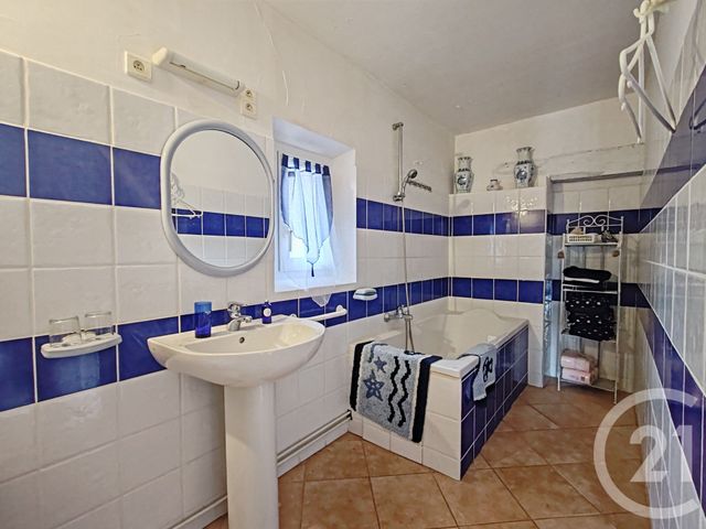 maison à vendre - 12 pièces - 397.89 m2 - CRUIS - 04 - PROVENCE-ALPES-COTE-D-AZUR - Century 21 Provence Immobilier