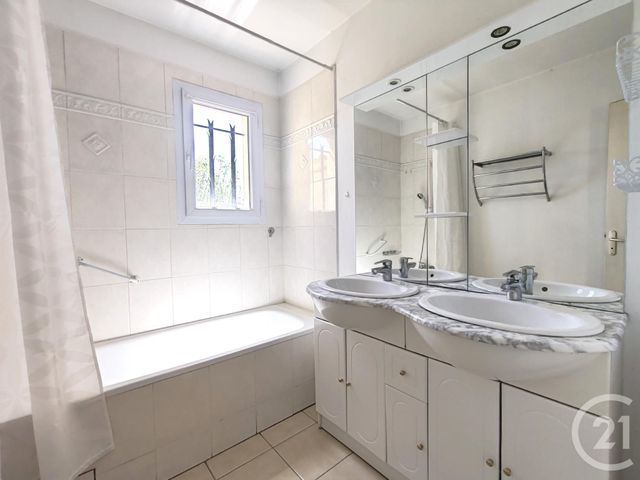 Afficher la photo en grand maison à vendre - 4 pièces - 88.03 m2 - ST ETIENNE LES ORGUES - 04 - PROVENCE-ALPES-COTE-D-AZUR - Century 21 Provence Immobilier