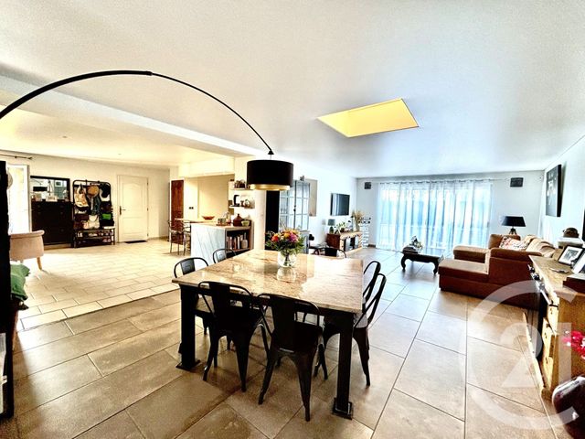 Afficher la photo en grand maison à vendre - 4 pièces - 143.87 m2 - FORCALQUIER - 04 - PROVENCE-ALPES-COTE-D-AZUR - Century 21 Provence Immobilier