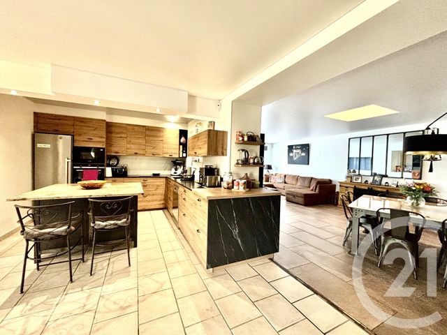 Afficher la photo en grand maison à vendre - 4 pièces - 143.87 m2 - FORCALQUIER - 04 - PROVENCE-ALPES-COTE-D-AZUR - Century 21 Provence Immobilier