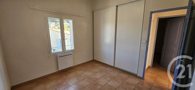 maison à louer - 4 pièces - 76.84 m2 - ST MICHEL L OBSERVATOIRE - 04 - PROVENCE-ALPES-COTE-D-AZUR - Century 21 Provence Immobilier