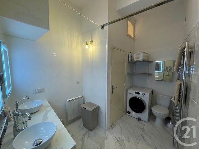 Appartement T2 à louer - 2 pièces - 45.94 m2 - FORCALQUIER - 04 - PROVENCE-ALPES-COTE-D-AZUR - Century 21 Provence Immobilier