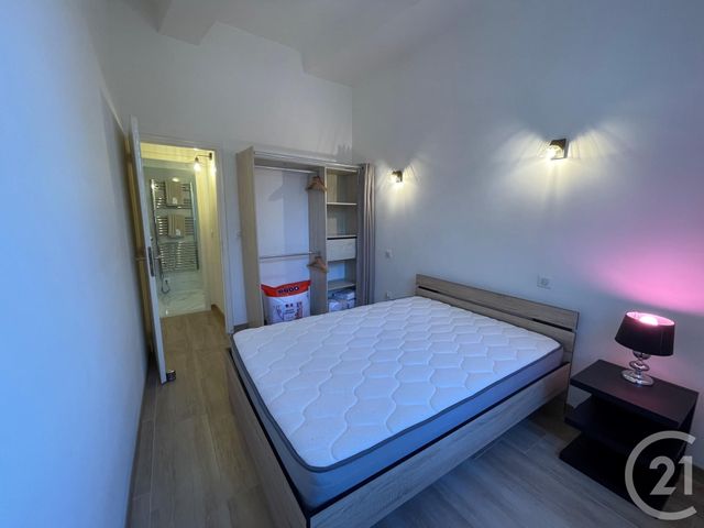 Appartement T2 à louer - 2 pièces - 45.94 m2 - FORCALQUIER - 04 - PROVENCE-ALPES-COTE-D-AZUR - Century 21 Provence Immobilier