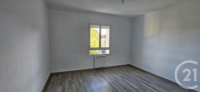 Appartement T3 à louer - 3 pièces - 58.94 m2 - FORCALQUIER - 04 - PROVENCE-ALPES-COTE-D-AZUR - Century 21 Provence Immobilier