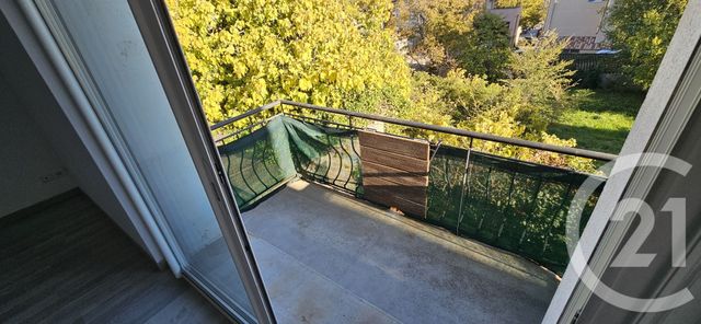 Appartement T3 à louer - 3 pièces - 58.94 m2 - FORCALQUIER - 04 - PROVENCE-ALPES-COTE-D-AZUR - Century 21 Provence Immobilier