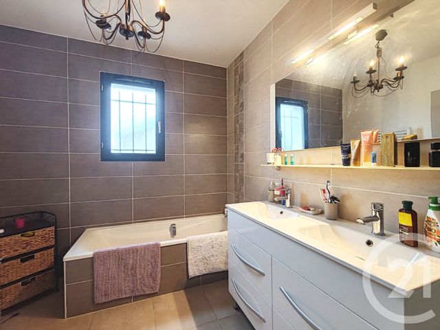 maison à vendre - 4 pièces - 117.27 m2 - VILLENEUVE - 04 - PROVENCE-ALPES-COTE-D-AZUR - Century 21 Provence Immobilier