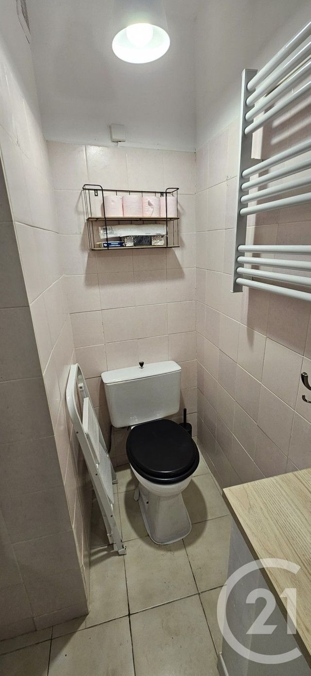 Appartement Studio à louer - 1 pièce - 31.61 m2 - LURS - 04 - PROVENCE-ALPES-COTE-D-AZUR - Century 21 Provence Immobilier