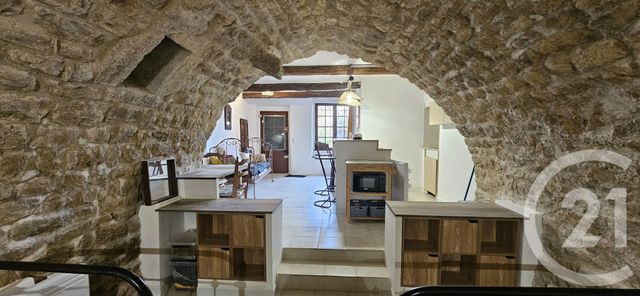 Appartement Studio à louer - 1 pièce - 31.61 m2 - LURS - 04 - PROVENCE-ALPES-COTE-D-AZUR - Century 21 Provence Immobilier