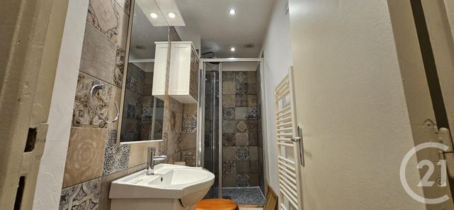 Appartement T2 à louer - 2 pièces - 49.59 m2 - FORCALQUIER - 04 - PROVENCE-ALPES-COTE-D-AZUR - Century 21 Provence Immobilier