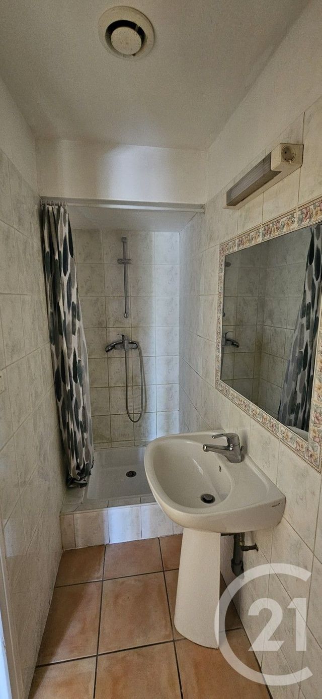 Appartement Studio à louer - 1 pièce - 31.78 m2 - FORCALQUIER - 04 - PROVENCE-ALPES-COTE-D-AZUR - Century 21 Provence Immobilier