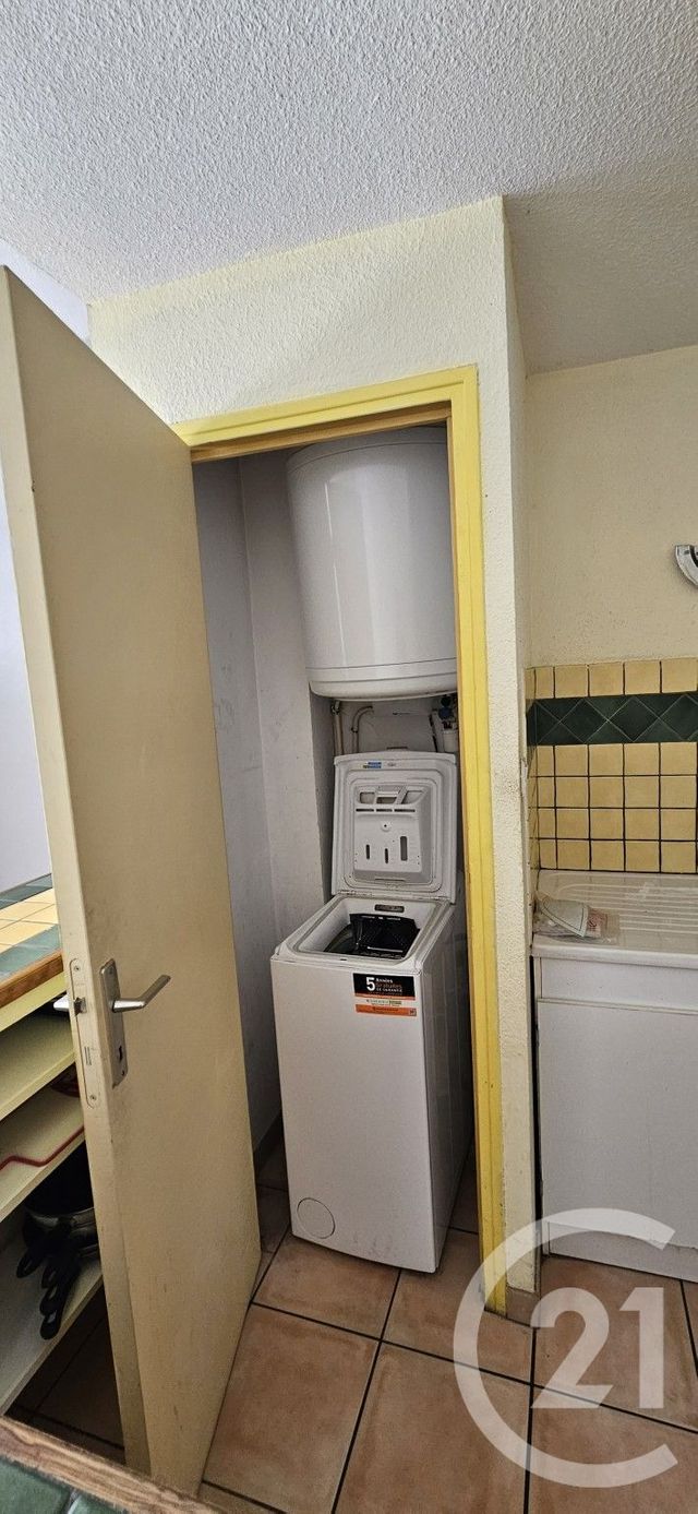 Appartement Studio à louer - 1 pièce - 31.78 m2 - FORCALQUIER - 04 - PROVENCE-ALPES-COTE-D-AZUR - Century 21 Provence Immobilier