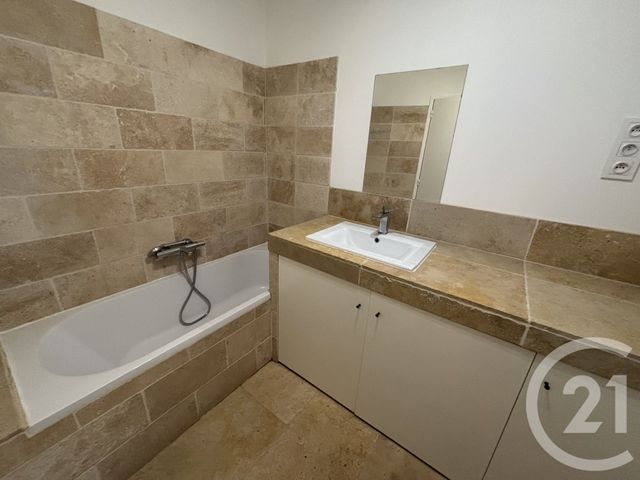 Appartement T5 à vendre - 6 pièces - 134.0 m2 - FORCALQUIER - 04 - PROVENCE-ALPES-COTE-D-AZUR - Century 21 Provence Immobilier