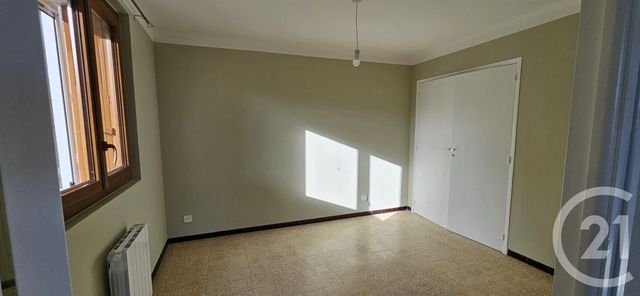 Appartement T3 à louer - 3 pièces - 62.89 m2 - FORCALQUIER - 04 - PROVENCE-ALPES-COTE-D-AZUR - Century 21 Provence Immobilier