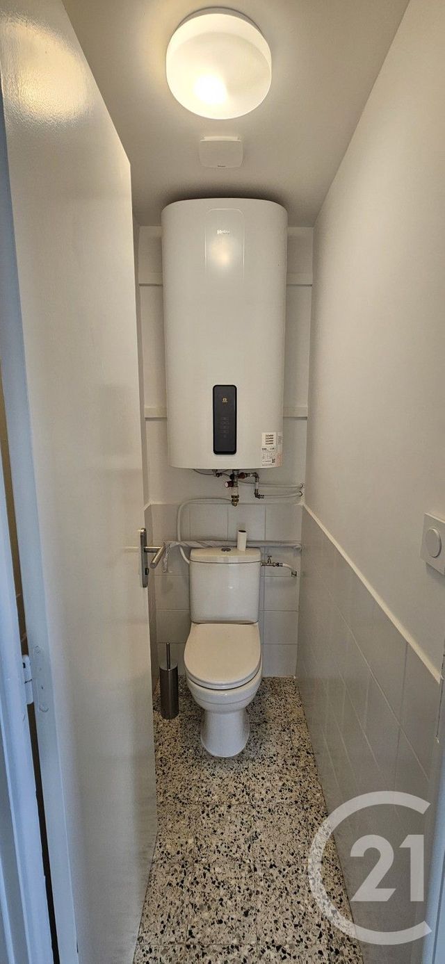 Appartement T3 à louer - 3 pièces - 62.89 m2 - FORCALQUIER - 04 - PROVENCE-ALPES-COTE-D-AZUR - Century 21 Provence Immobilier