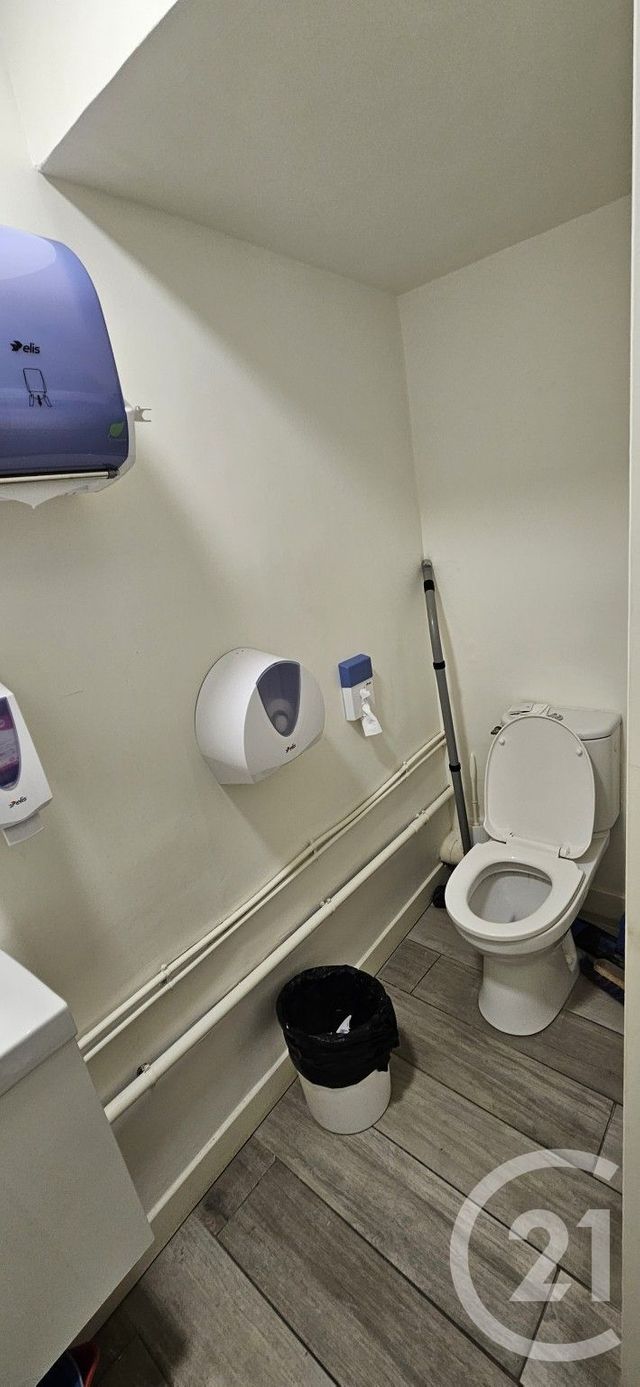 Appartement Local à louer - 1 pièce - 35.0 m2 - FORCALQUIER - 04 - PROVENCE-ALPES-COTE-D-AZUR - Century 21 Provence Immobilier