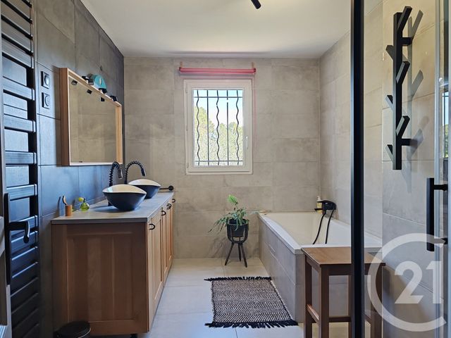 maison à vendre - 6 pièces - 152.0 m2 - VILLENEUVE - 04 - PROVENCE-ALPES-COTE-D-AZUR - Century 21 Provence Immobilier