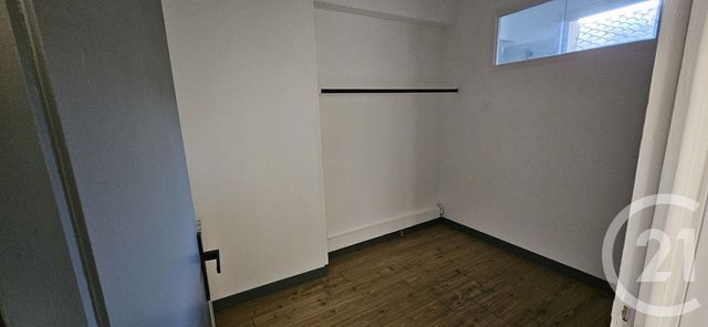 Appartement T2 à louer - 2 pièces - 42.16 m2 - FORCALQUIER - 04 - PROVENCE-ALPES-COTE-D-AZUR - Century 21 Provence Immobilier