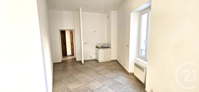 Appartement T2 à louer - 2 pièces - 46.45 m2 - FORCALQUIER - 04 - PROVENCE-ALPES-COTE-D-AZUR - Century 21 Provence Immobilier