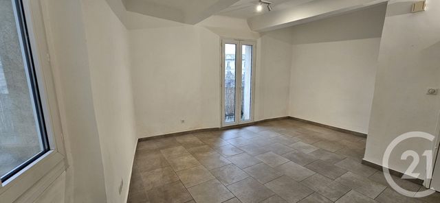 Appartement T3 à louer - 3 pièces - 52.7 m2 - FORCALQUIER - 04 - PROVENCE-ALPES-COTE-D-AZUR - Century 21 Provence Immobilier