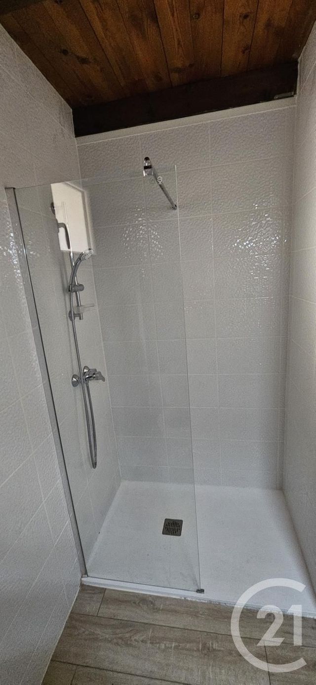 Appartement T2 à louer - 2 pièces - 51.64 m2 - ST ETIENNE LES ORGUES - 04 - PROVENCE-ALPES-COTE-D-AZUR - Century 21 Provence Immobilier