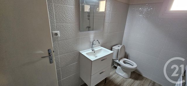 Appartement T2 à louer - 2 pièces - 51.64 m2 - ST ETIENNE LES ORGUES - 04 - PROVENCE-ALPES-COTE-D-AZUR - Century 21 Provence Immobilier