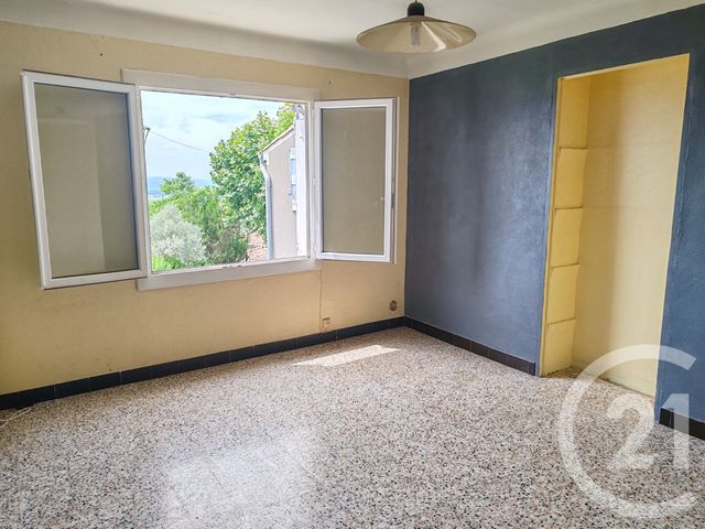 Appartement T3 à vendre - 5 pièces - 87.5 m2 - VILLENEUVE - 04 - PROVENCE-ALPES-COTE-D-AZUR - Century 21 Provence Immobilier