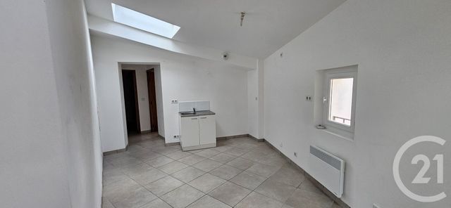 Appartement T2 à louer - 2 pièces - 49.0 m2 - FORCALQUIER - 04 - PROVENCE-ALPES-COTE-D-AZUR - Century 21 Provence Immobilier