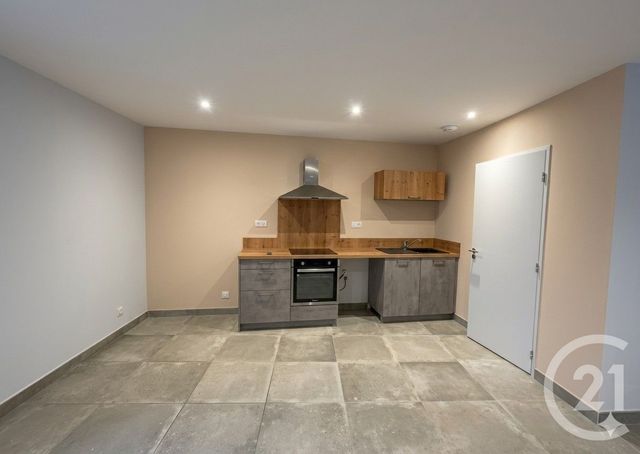 Appartement T2 à louer - 2 pièces - 49.5 m2 - REILLANNE - 04 - PROVENCE-ALPES-COTE-D-AZUR - Century 21 Provence Immobilier