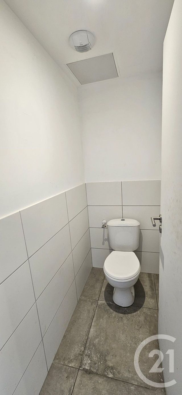 Appartement T2 à louer - 2 pièces - 49.5 m2 - REILLANNE - 04 - PROVENCE-ALPES-COTE-D-AZUR - Century 21 Provence Immobilier
