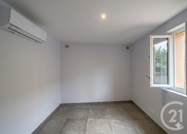 Appartement T2 à louer - 2 pièces - 49.5 m2 - REILLANNE - 04 - PROVENCE-ALPES-COTE-D-AZUR - Century 21 Provence Immobilier