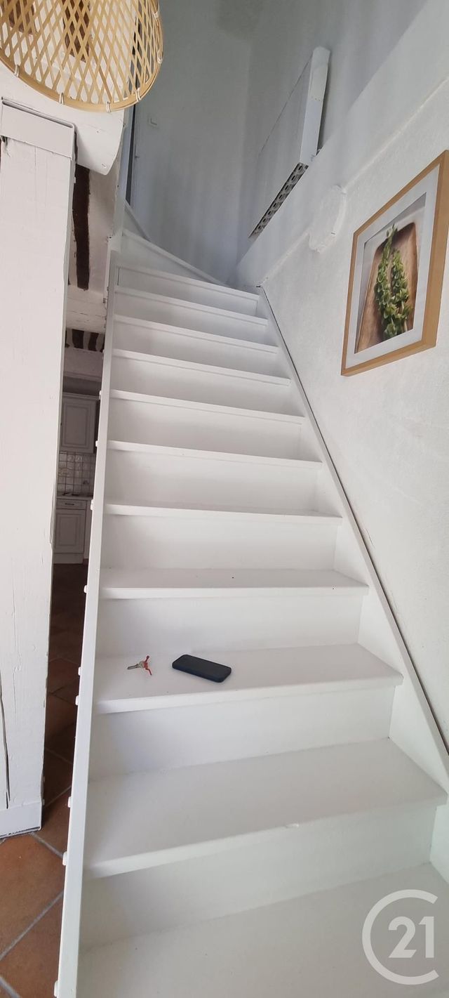 Appartement T2 à louer - 2 pièces - 50.77 m2 - ST MICHEL L OBSERVATOIRE - 04 - PROVENCE-ALPES-COTE-D-AZUR - Century 21 Provence Immobilier