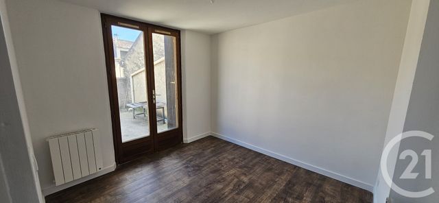 Appartement T2 à louer - 2 pièces - 63.28 m2 - ORAISON - 04 - PROVENCE-ALPES-COTE-D-AZUR - Century 21 Provence Immobilier