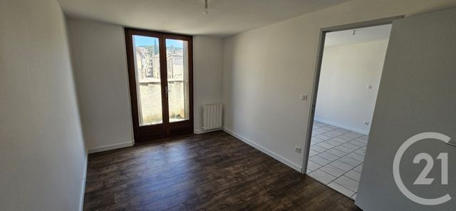 Appartement T2 à louer - 2 pièces - 63.28 m2 - ORAISON - 04 - PROVENCE-ALPES-COTE-D-AZUR - Century 21 Provence Immobilier