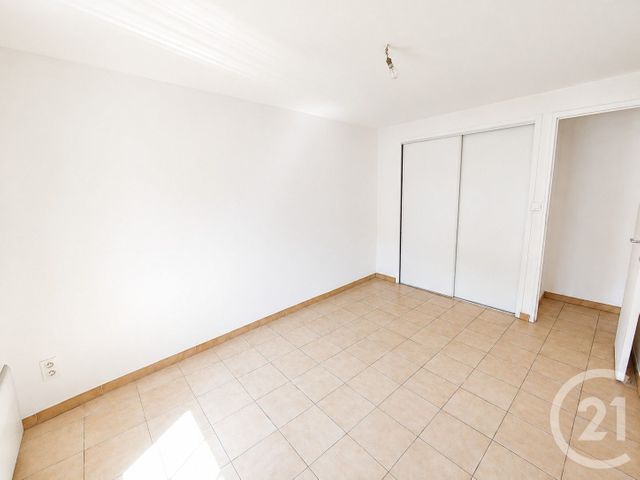 Appartement T2 à vendre - 2 pièces - 47.87 m2 - FORCALQUIER - 04 - PROVENCE-ALPES-COTE-D-AZUR - Century 21 Provence Immobilier