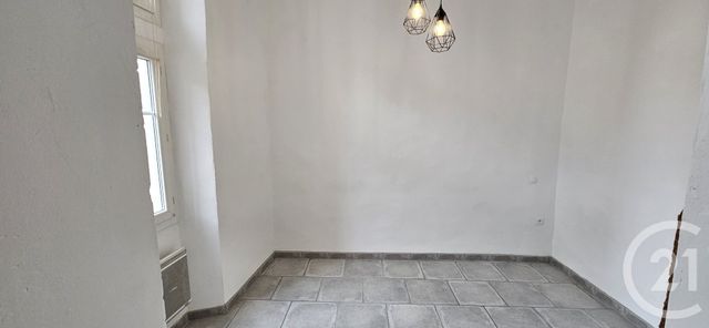 Appartement T2 à louer - 2 pièces - 43.19 m2 - ST MICHEL L OBSERVATOIRE - 04 - PROVENCE-ALPES-COTE-D-AZUR - Century 21 Provence Immobilier