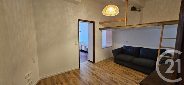 Appartement T2 à louer - 2 pièces - 49.0 m2 - FORCALQUIER - 04 - PROVENCE-ALPES-COTE-D-AZUR - Century 21 Provence Immobilier
