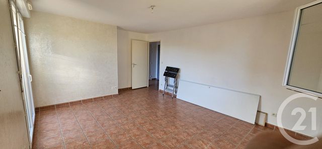 Appartement à louer - 3 pièces - 63.52 m2 - FORCALQUIER - 04 - PROVENCE-ALPES-COTE-D-AZUR - Century 21 Provence Immobilier