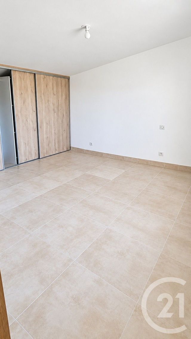 Appartement T2 à louer - 2 pièces - 52.13 m2 - NIOZELLES - 04 - PROVENCE-ALPES-COTE-D-AZUR - Century 21 Provence Immobilier